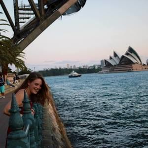 Meet your Posher, Carrie